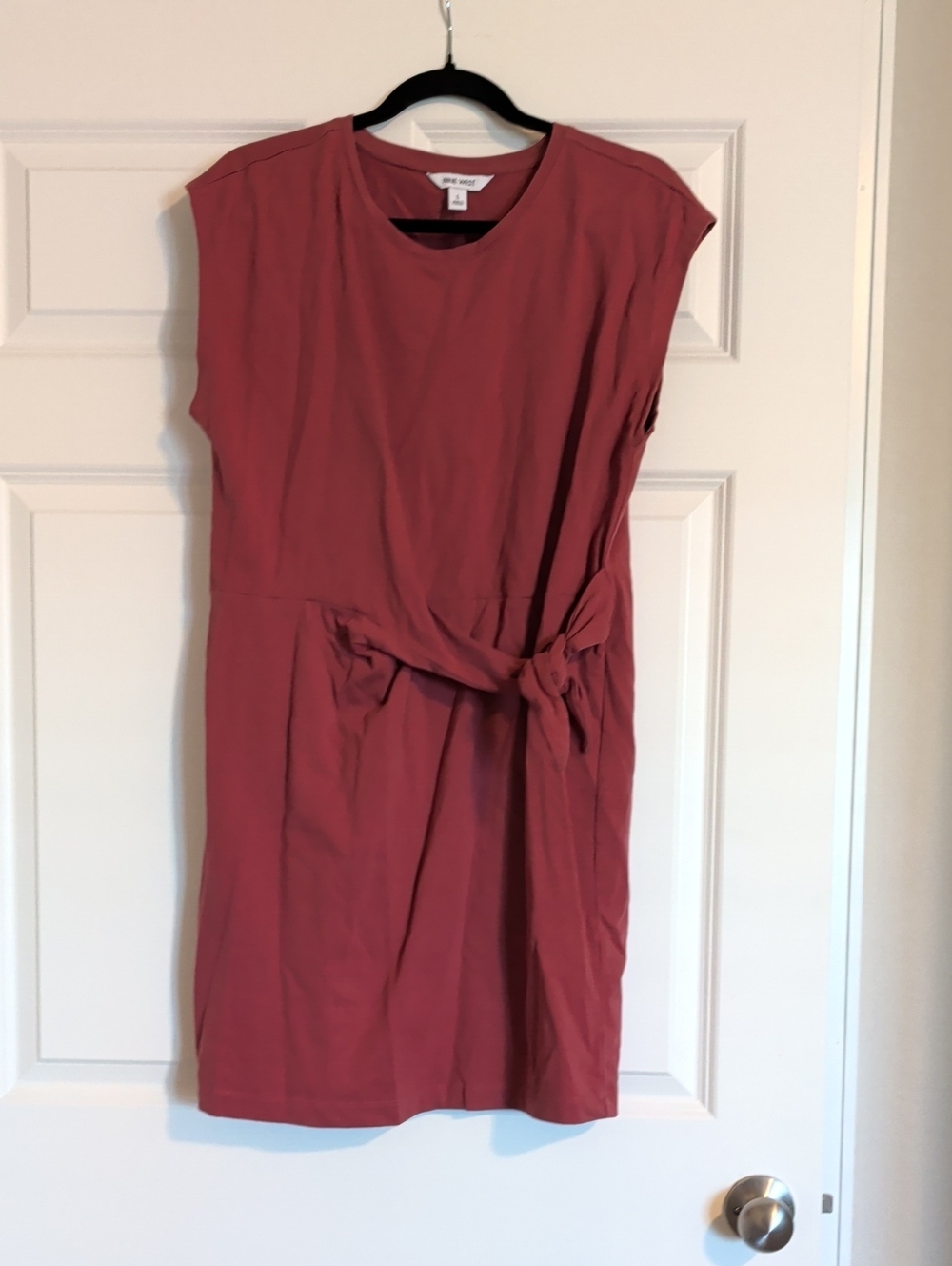 Everlane Rosewood Tie-Waist Midi Dress